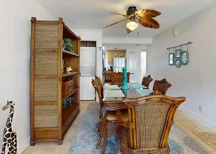 Gulfside Townhomes 6 *