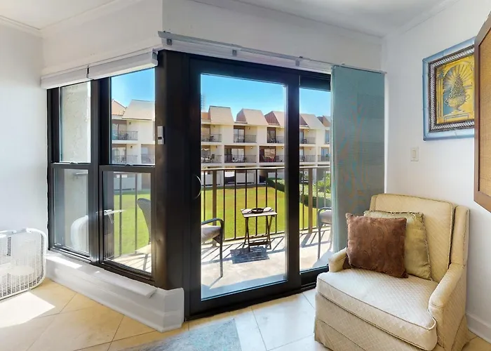 Apartment Gulfside Townhomes 6 *