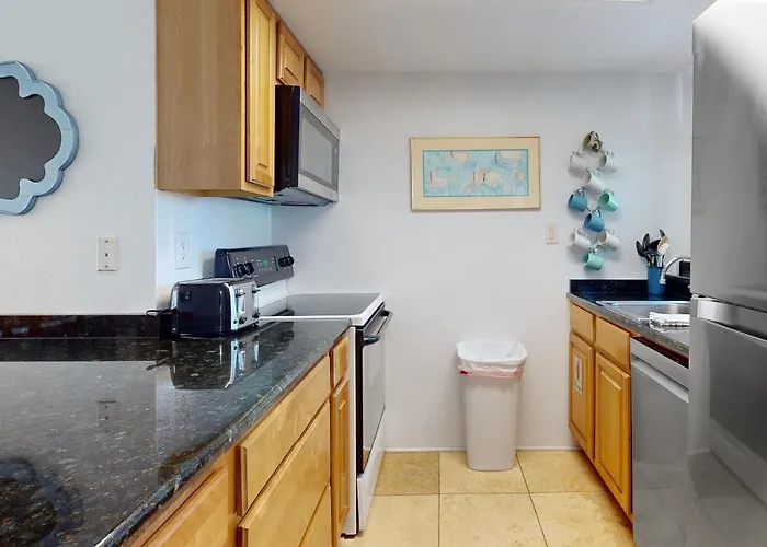 Gulfside Townhomes 6 Apartment *